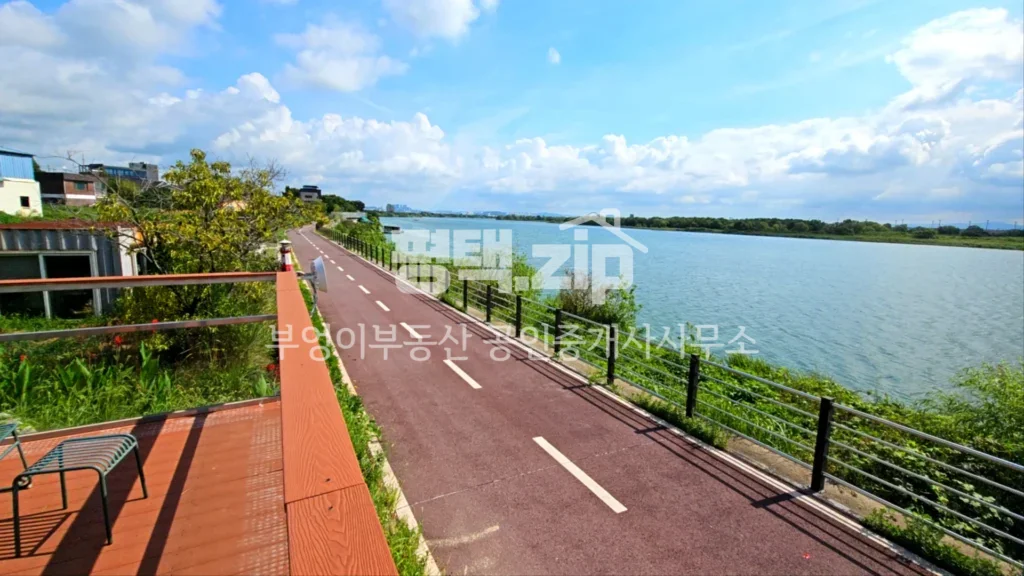 가격인하 특징 - 매물 상세 사진 6 (No.10087) - 확대 보기