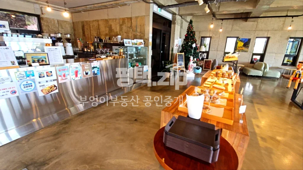 주차편리(2대) 특징 - 매물 상세 사진 8 (No.10087) - 확대 보기