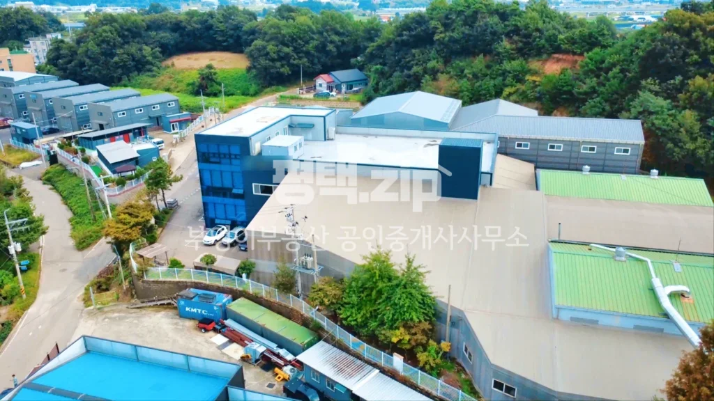 [평택시 청북읍 공장 매매] 사옥형 고전력 공장 매매 (No.20277) - 고전력(300kW) 특징 - 상세 전경 - 확대 보기 3