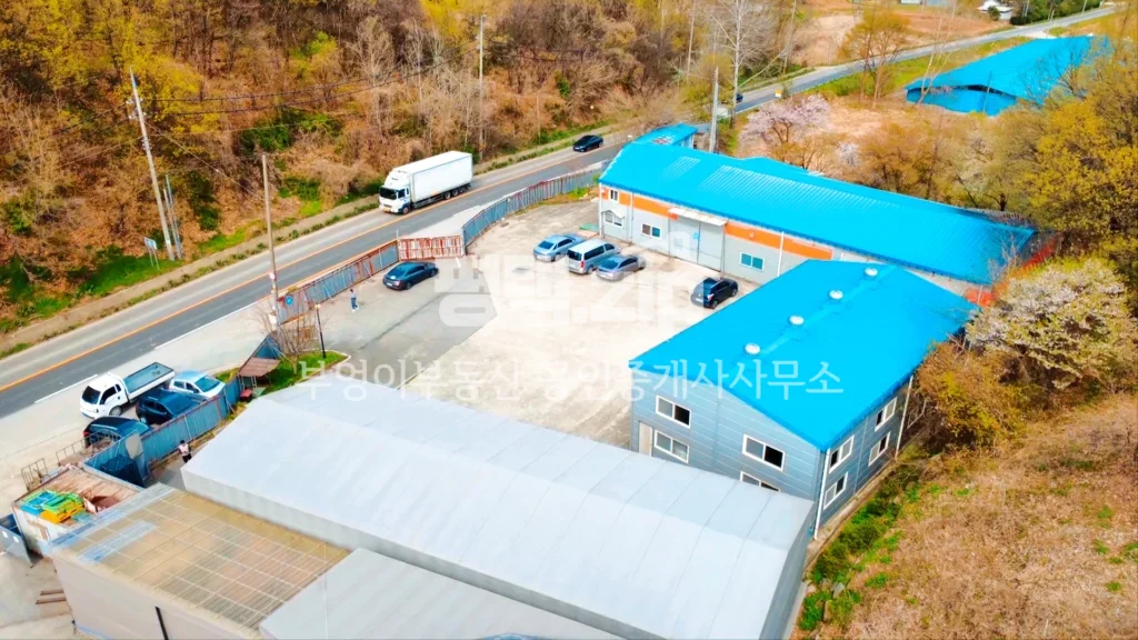 [안성시 보개면 공장 매매] SK하이닉스 7km 공장 (No.20327) - 고전력(99kW) 특징 - 상세 전경 - 확대 보기 3