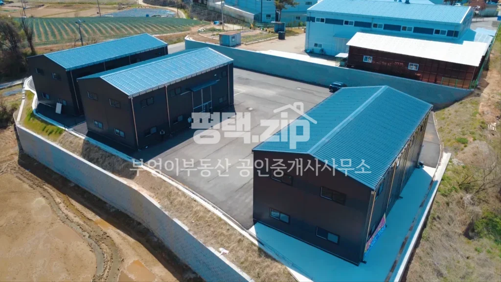 [안성시 공도읍 공장 매매] 준신축 소형 공장 매매 썸네일